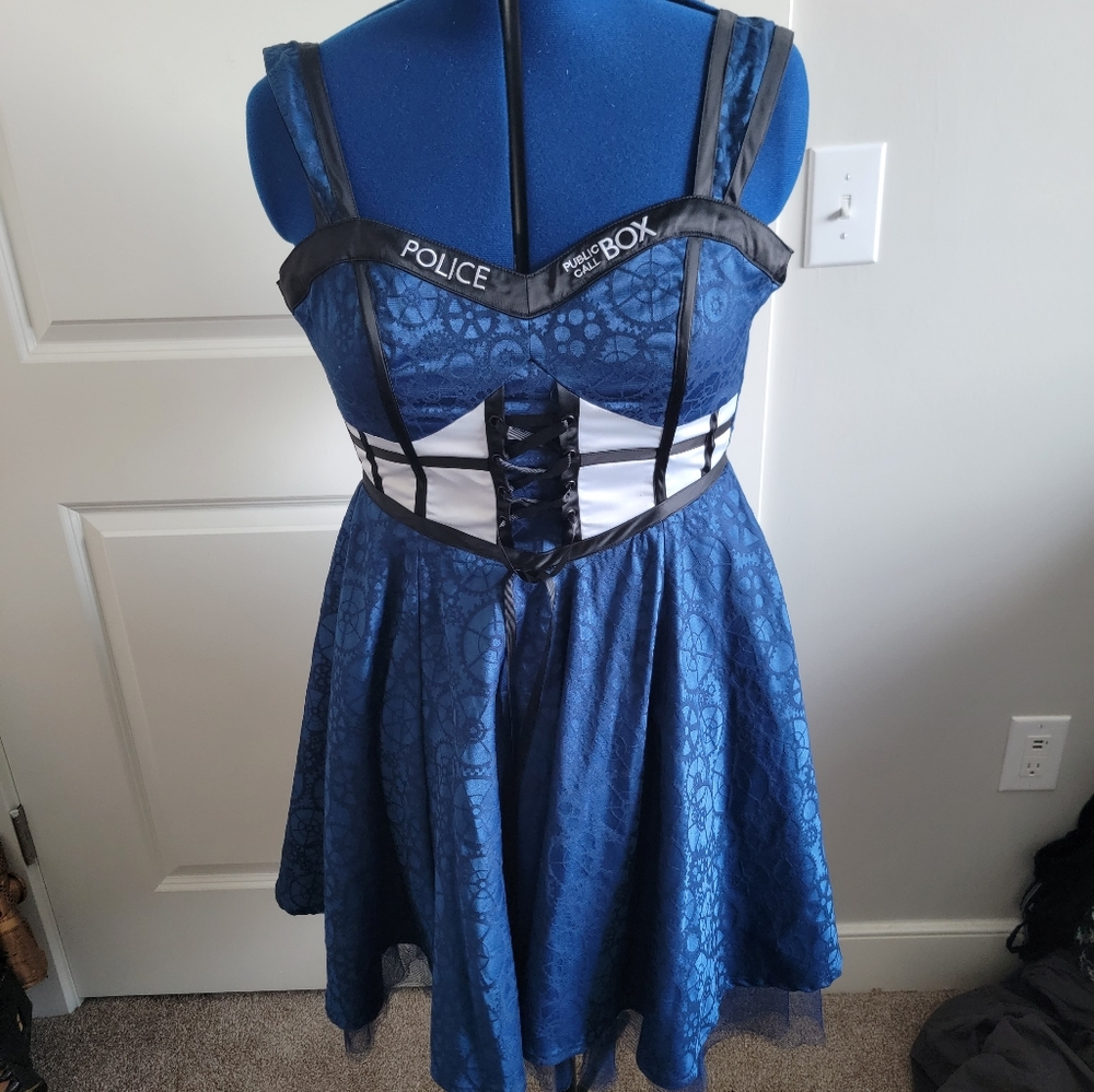 Hot topic doctor who tardis dress